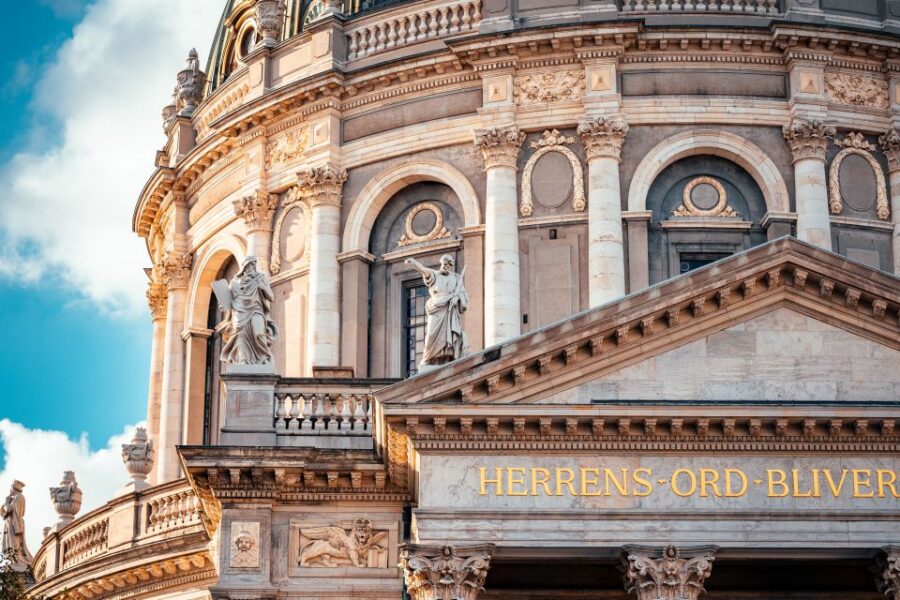 Copenhagen: Traces of the Slave Trade Tour With Storyhunt
