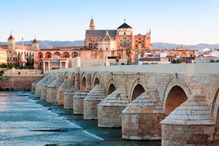 Córdoba: Jewish Quarter, Alcazar, and Mosque Cathedral Tour