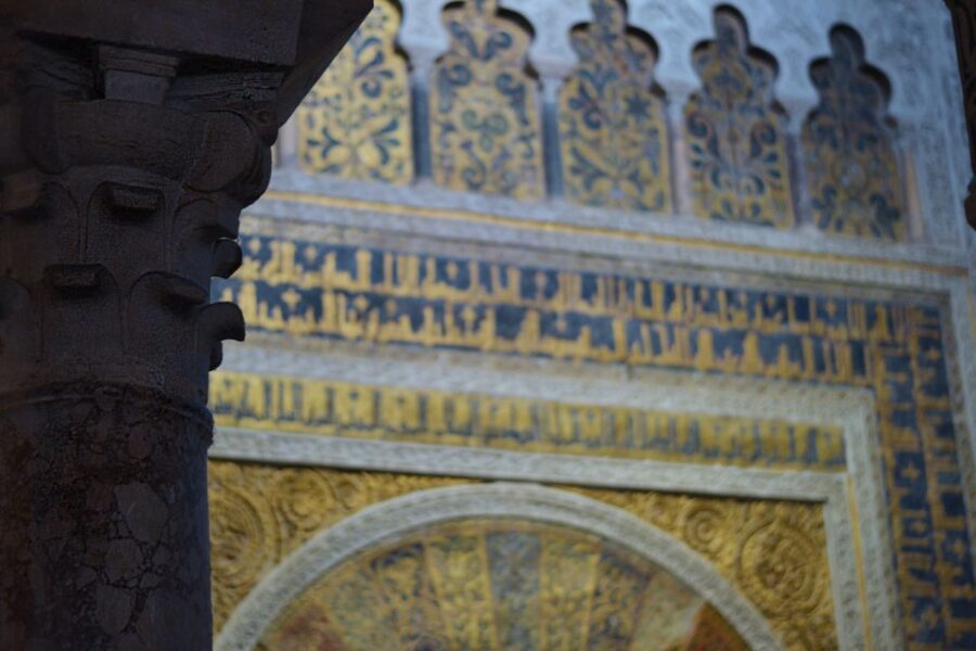 Córdoba: Mosque-Cathedral and Alcazar Tour