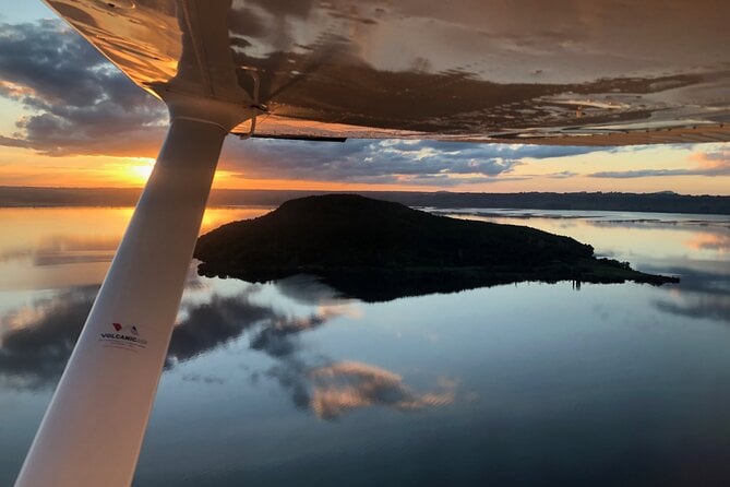 Crater Lakes Scenic Flight With Natural Hot Pool Bathing by Floatplane