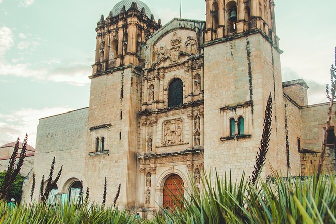 Culture, History and Traditions of Oaxaca - Iconic Landmarks and Architecture