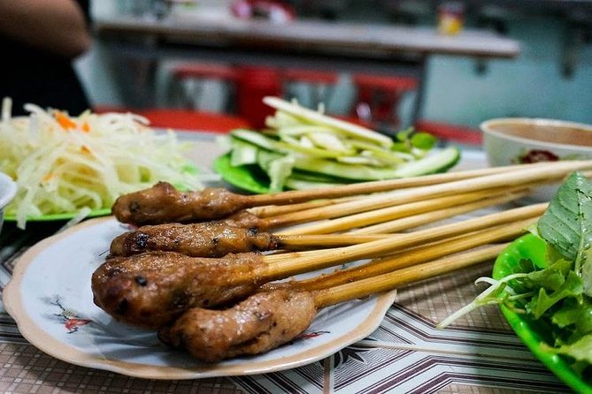 Da Nang Night Foodie & Sightseeing With Friendly Female Biker - Overview of Da Nang Night Foodie Tour