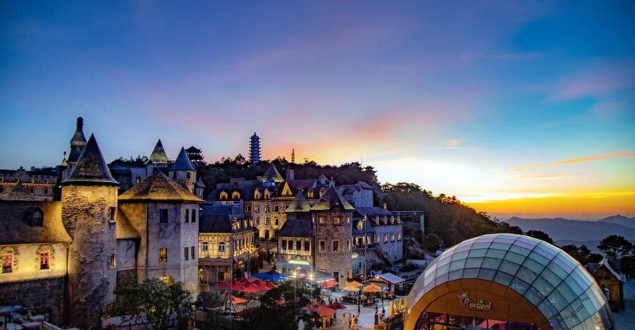 Da Nang: Private Tour to Ba Na Hills and Golden Bridge