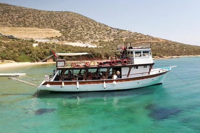Daily Boat Tour (Orak Island) Around Bodrum and Black Island Coves