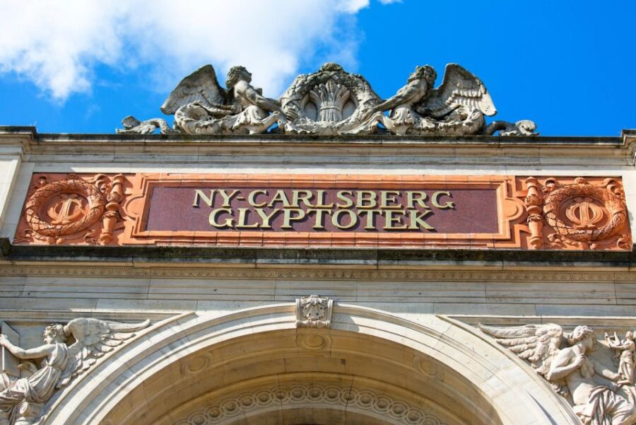 Danish Wine Tasting Tour With Guide in Copenhagen Nyhavn