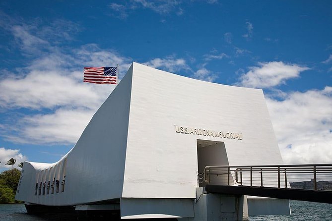 Day Trip From Kauai to Oahu: Pearl Harbor & Honolulu City - Tour Overview