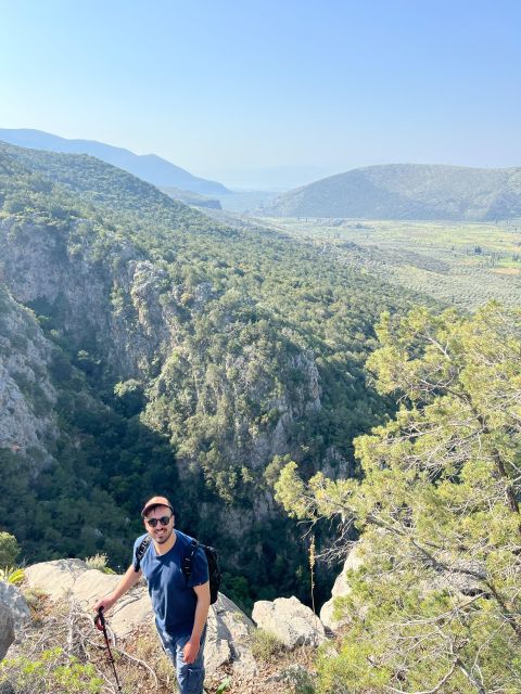 Delphi: Easy Hike From the Monastery to the Mycenaean Tomb