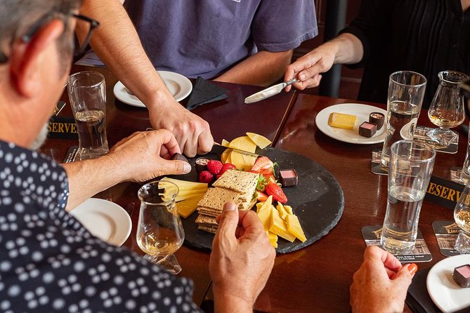 Deluxe Whiskey and Food Tasting in Dublin