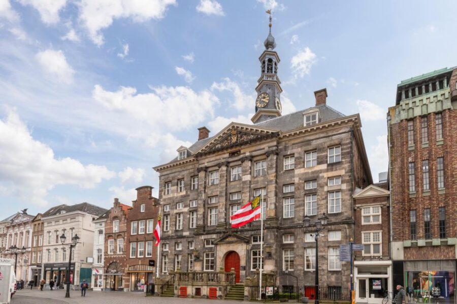 Den Bosch: Walking Tour With Audio Guide on App