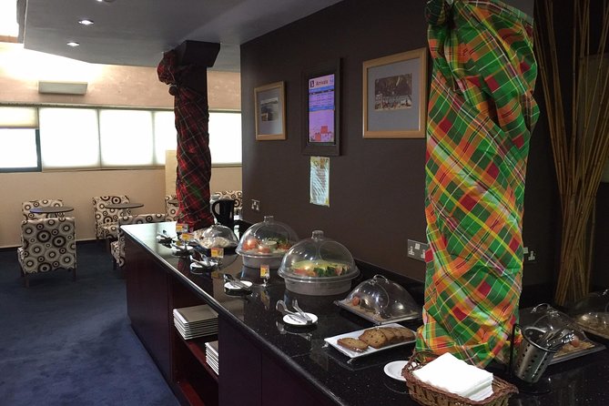 Departure VIP Lounge & Free Transfer From Any Resort - Lounge Amenities