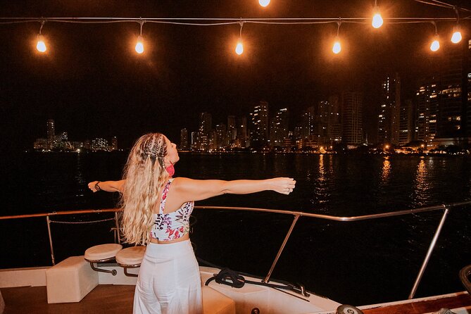 Dinner Cruise on Cartagena's Bay With Sibarita Master