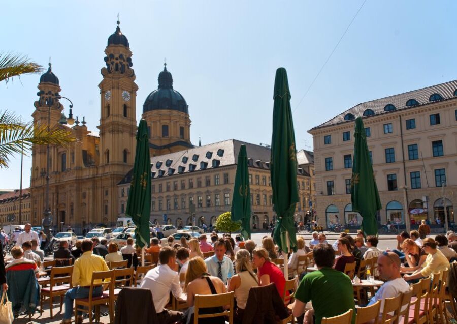 Discover Munich 2-Hour Small Group Walking Tour - Tour Overview