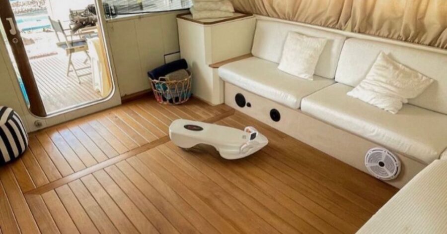 Dream Day on a Yacht From Naples to Procida, Capri or Ischia