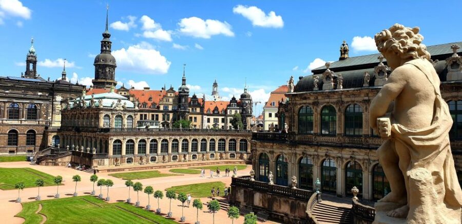 Dresden: Guided City Walk With a Cup of Coffee