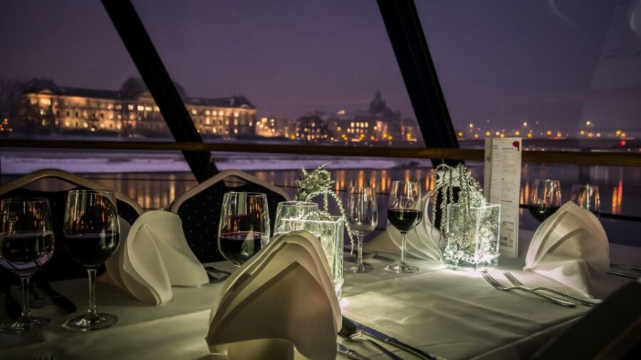 Dresden: Winterlights Evening River Cruise With Dinner