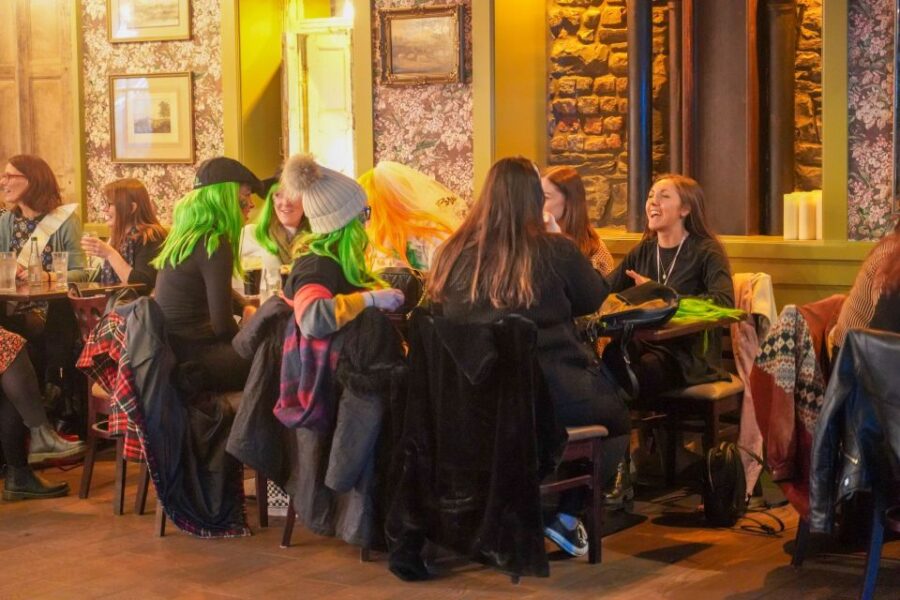 Dublin: Irish Music and Dance Show With Dance Lesson