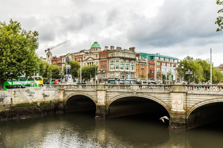 Dublin: Private Exclusive History Tour With a Local Expert.