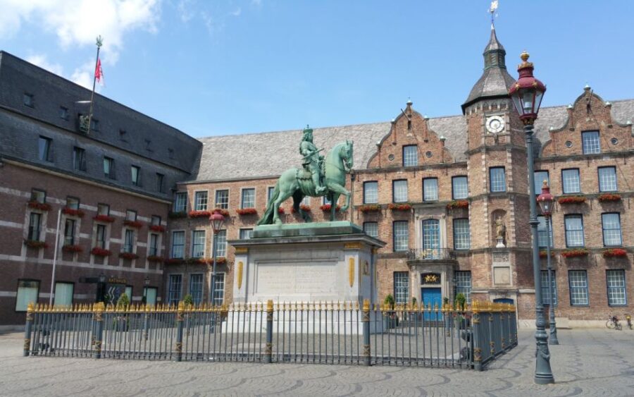Duesseldorf: Self-Guided Outdoor Escape Game