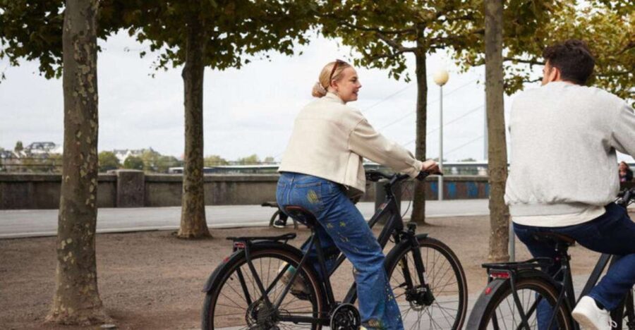 Düsseldorf: Group Biking Adventure