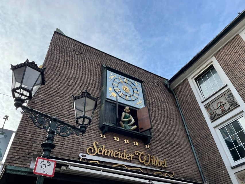 Düsseldorf: Guided Old Town Tour With Beer Break