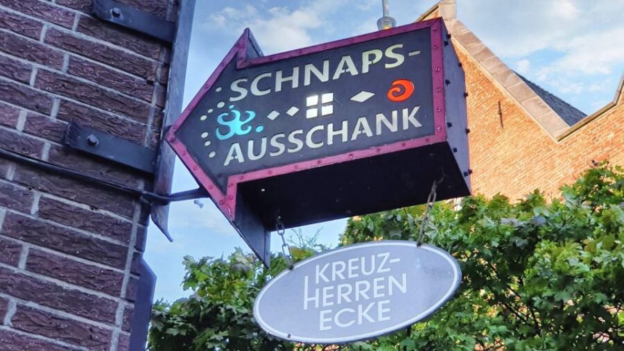 Düsseldorf: Old Town Pub Crawl Self-Guided Tour