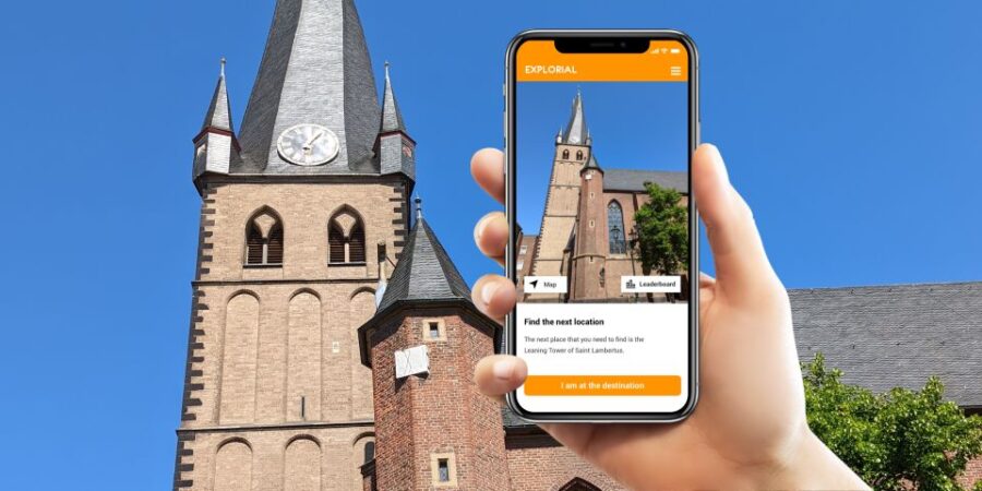 Düsseldorf: Scavenger Hunt and City Sights Self-Guided Tour