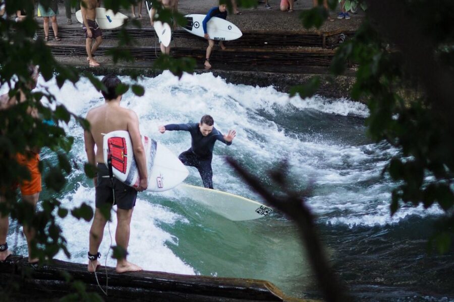 Eisbachwave: Surfing in the Center of Munich - Germany - Overview of Eisbachwave