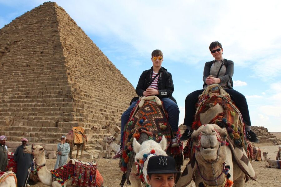 El-Tahrir Museum & Pyramids With Lunch (Koshari Abu Tarek) - Tour Overview