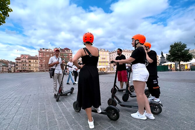 Electric Scooter Tour: Old Town Tour – 1,5-Hour of Magic!