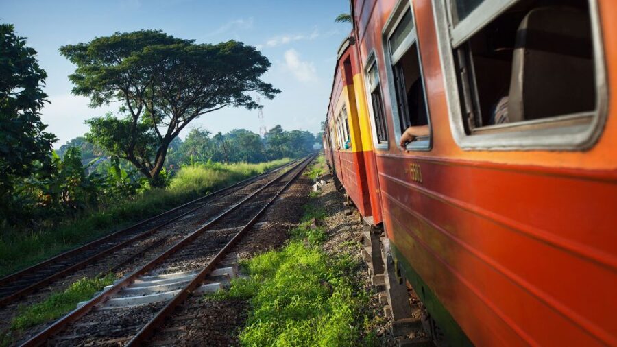 Ella: First Class Scenic Train Ticket To/From Colombo