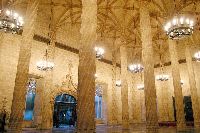 Essential Valencia and World Heritage Sites (English)
