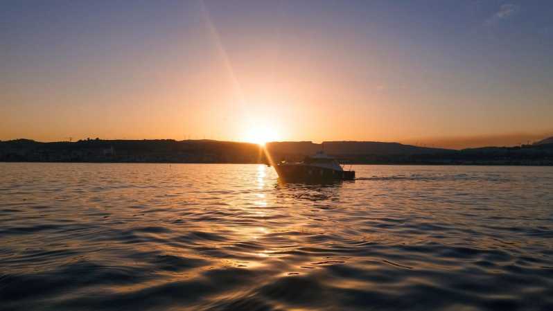 Estepona: Sunset Cruise in Search of Dolphins/Drink & Snacks
