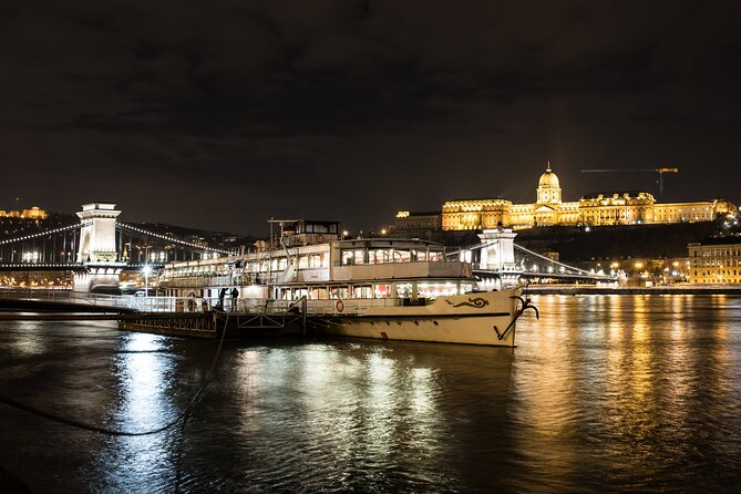 Evening Cruise on the Danube With Optional Drinks - Overview of the Cruise