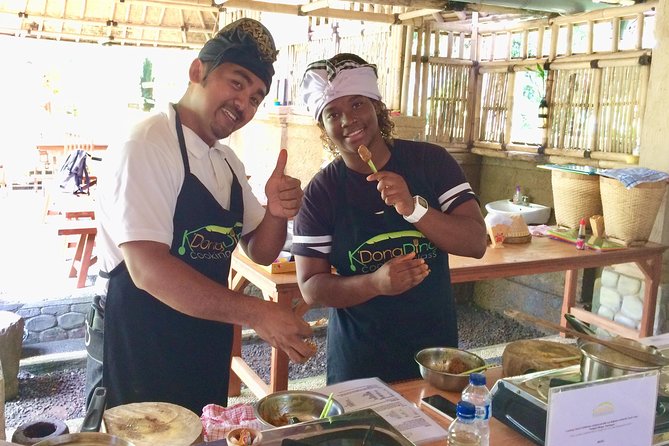 Exclusive Authentic Balinese Cooking Class at Family Home