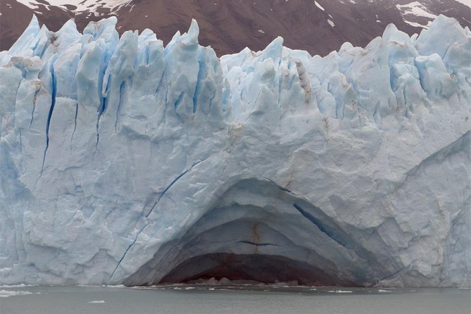 Excursion to the Perito Moreno Glacier, With Guide and Transfer To/From the Hotel - Location and Operator