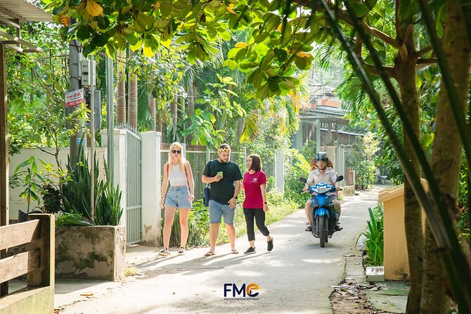 Exploring Cai Rang Floating Market, Cacao&The Hidden Small Canal
