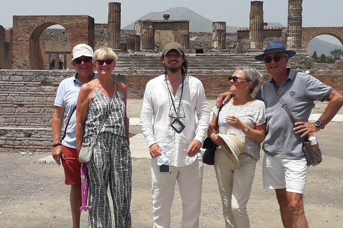 Exploring Pompeii