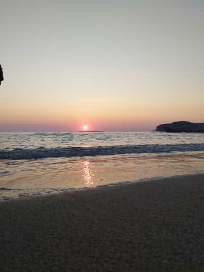 Falassarna: Sunset on the Beach and Free Sunbeds, Live Music
