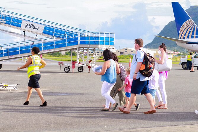 Fast Track (Expedited Arrival) & FREE Transfer To Hotel/Airbnb - Service Details