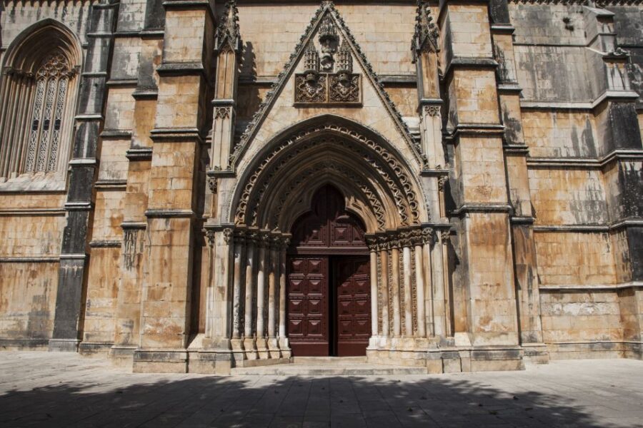 Fatima, Nazaré and Óbidos Full-Day Tour