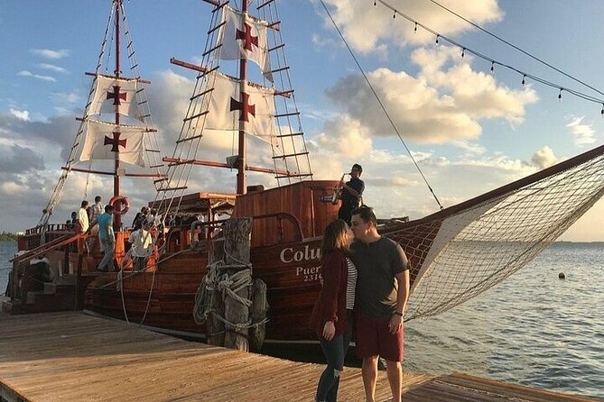 Feel the Love on a Romantic Dinner at Cancun Sea, With Live Music and Open Bar.