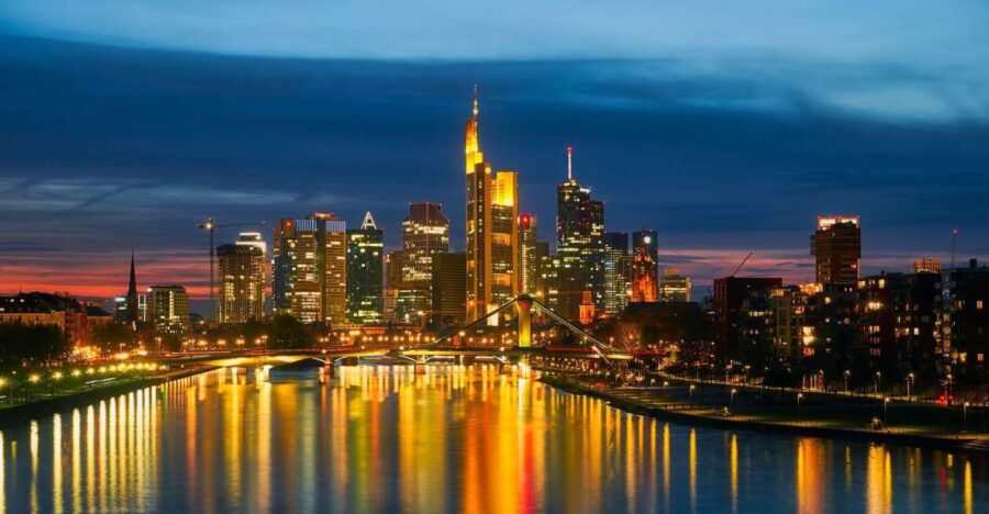 Frankfurt: Classic Public Walking Tour