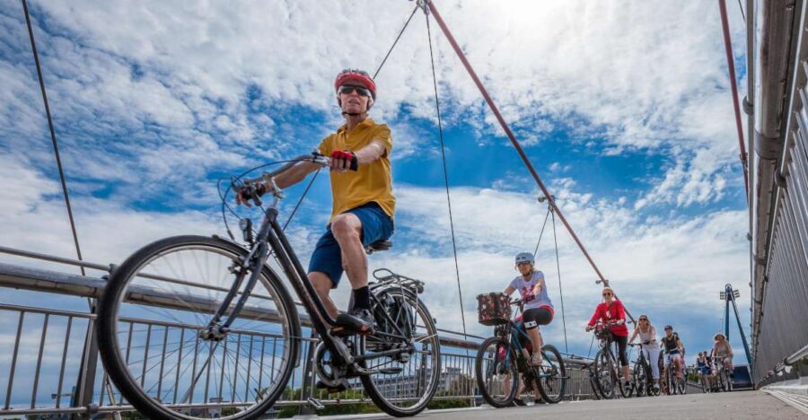 Frankfurt: Full-Day Bicycle or E-Bike Rental