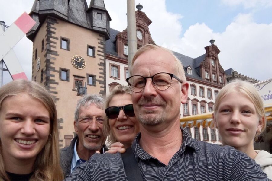 Frankfurt: Old Town Wonders Quest Experience