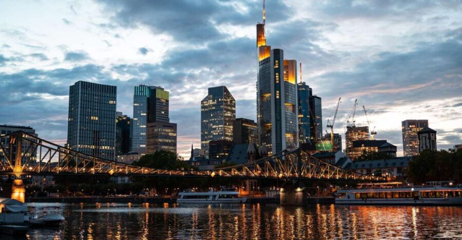 Frankfurt: Private Architecture Tour With a Local Expert