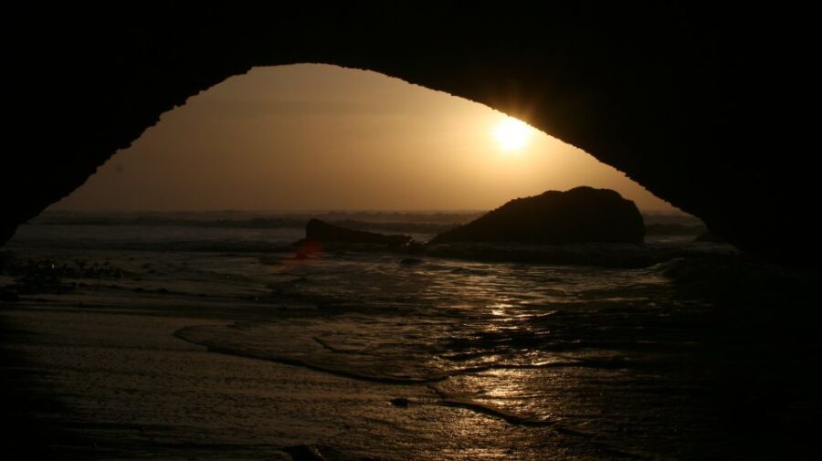 From Agadir: Legzira Beach and Tiznit Tour With Transfer