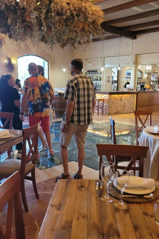 From Alicante: Winery Tour and Wine Tasting With Tapas