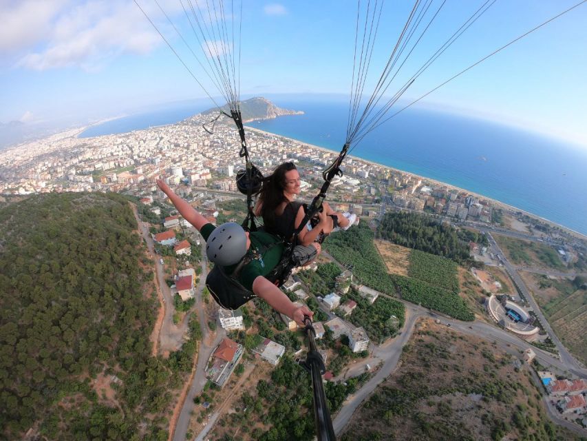 From Antalya/Side: Tandem Paragliding in Alanya