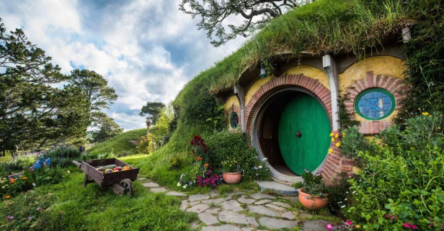 From Auckland: Lord Of The Rings Hobbiton Day Tour