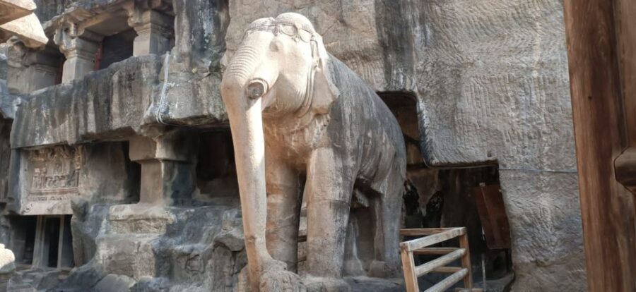From Aurangabad: Ajanta and Ellora Caves Private 2-Day Tour
